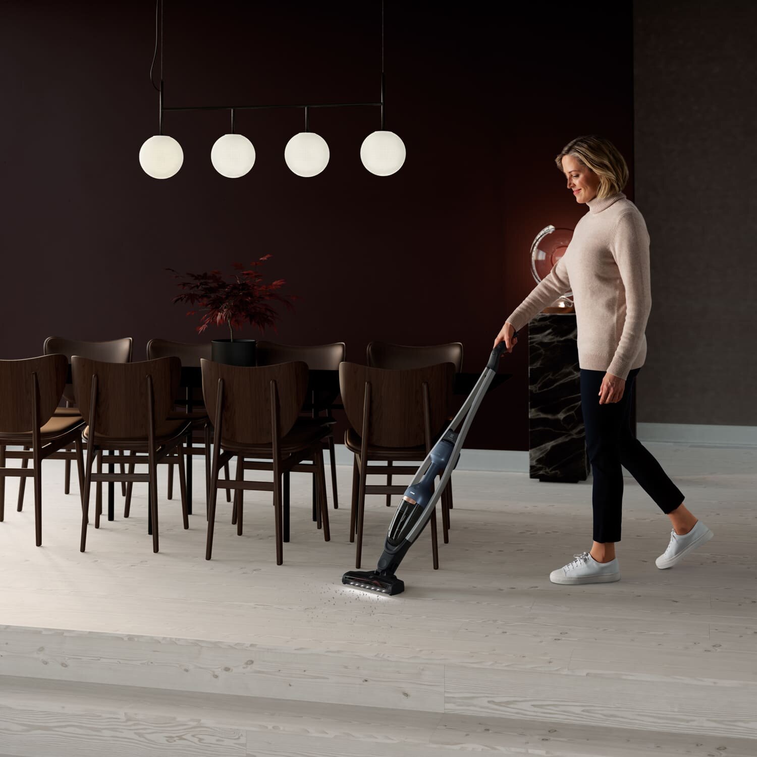 25.2V Pure Q9 手持式吸塵器(沉靜藍) PQ913OB 伊萊克斯